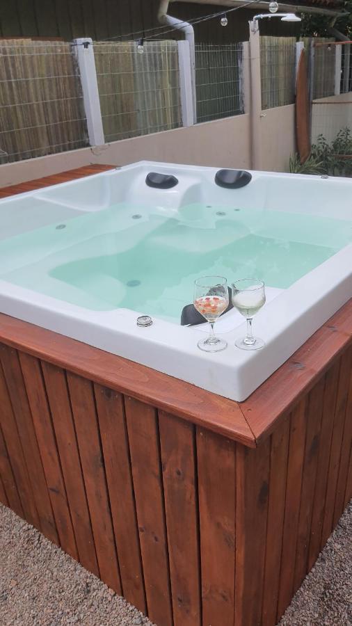 Pantai Pousadas - Jacuzzi Aquecida E 300 Metros Da Praia Da Ferrugem 가로파바 외부 사진